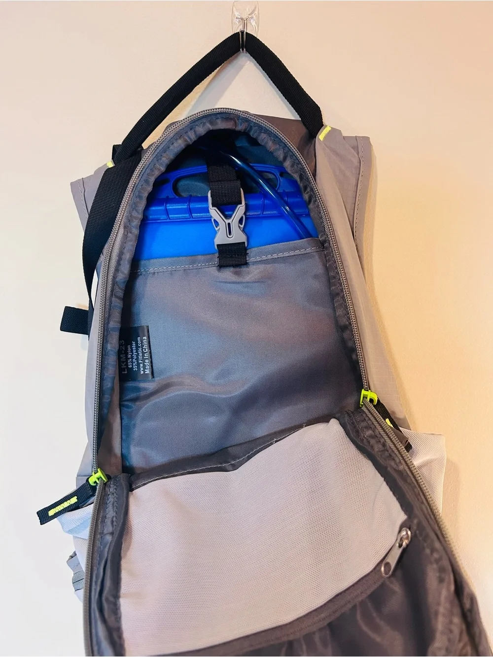 Fitletic Journey Backpack Hydration System 11 Liter Hydrid Daypack 2L  Reservoir